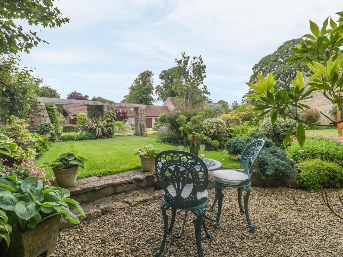 Pike Cottage Acton Turville Exterior foto